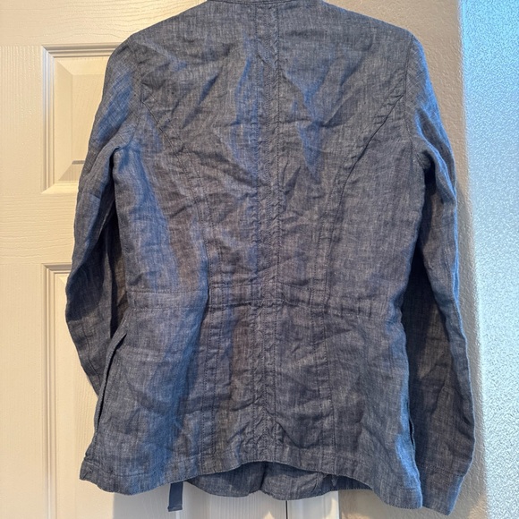 J. McLaughlin Shirt Womens XS Blue Linen Chambray Button Up Coastal Pockets - Picture 3 of 11